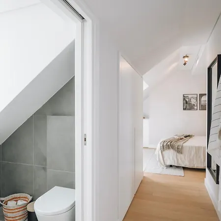 Apartment Procida - 1 Bedroom And Pool In Santo Antonio Lisbon
