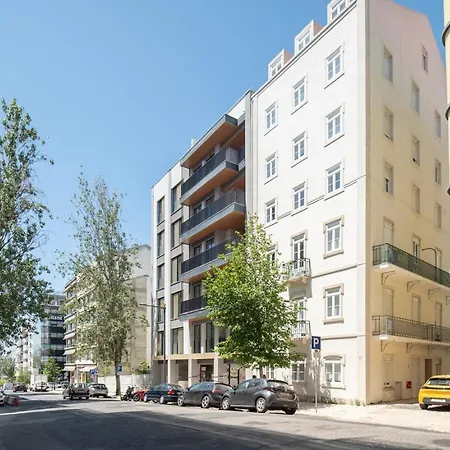 Apartment Procida - 1 Bedroom And Pool In Santo Antonio Lisbon