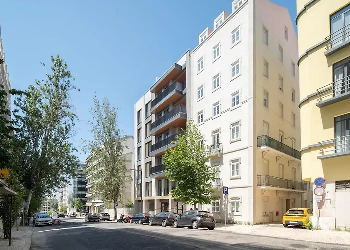 شقة Procida - 1 Bedroom And Pool In Santo Antonio Lisboa